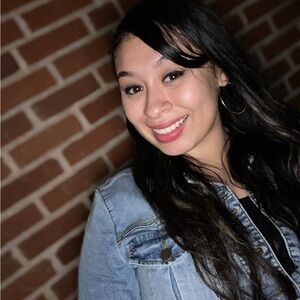 Meet your Posher, Carla